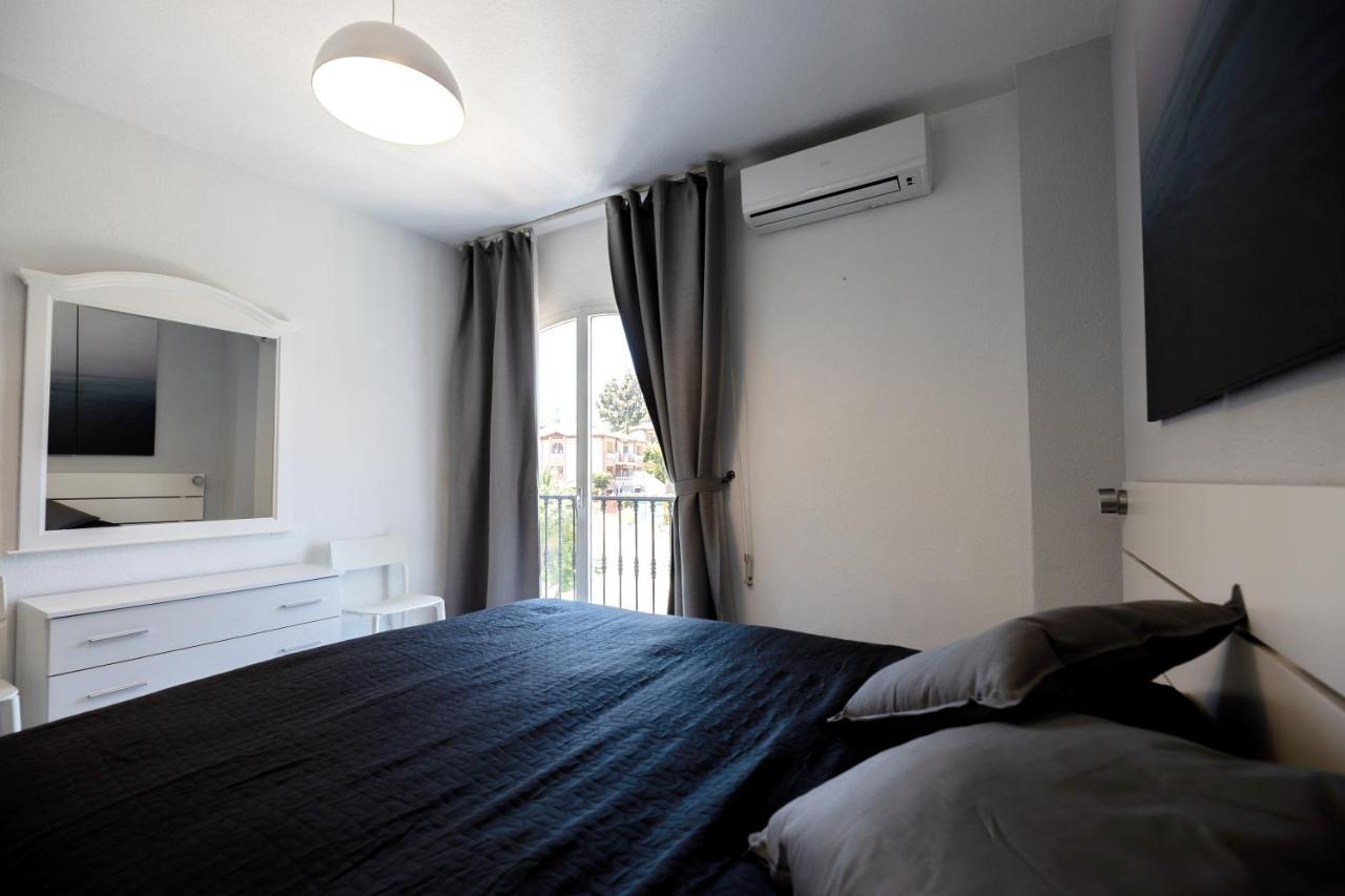 Spacious 2-Bedroom Apartment With Free Parking Sitio de Calahonda エクステリア 写真