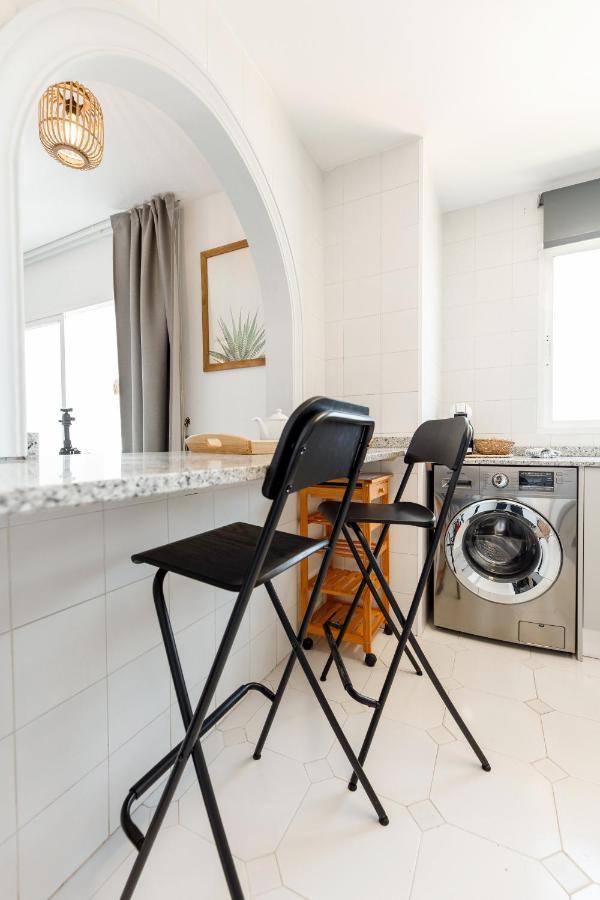 Spacious 2-Bedroom Apartment With Free Parking Sitio de Calahonda エクステリア 写真