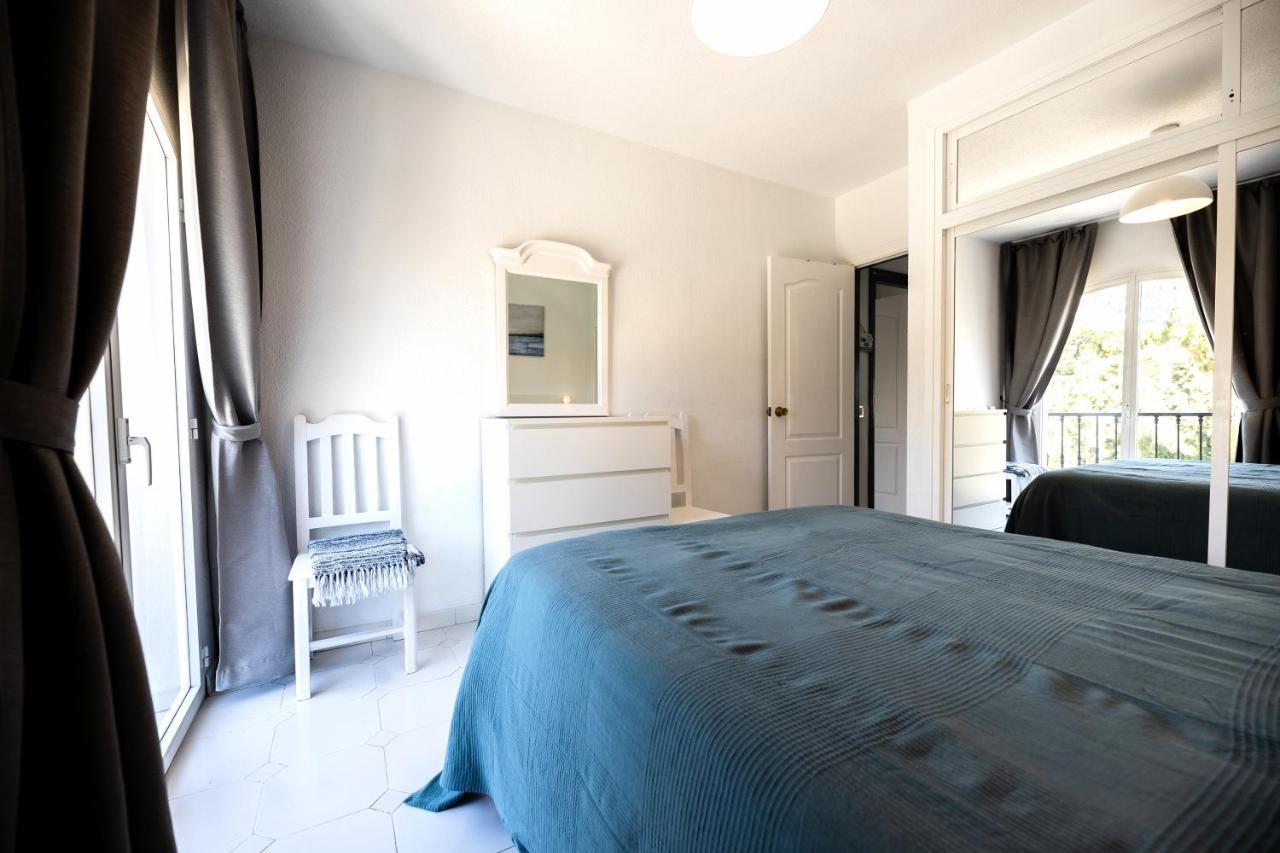 Spacious 2-Bedroom Apartment With Free Parking Sitio de Calahonda エクステリア 写真
