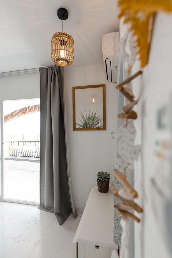 Spacious 2-Bedroom Apartment With Free Parking Sitio de Calahonda エクステリア 写真